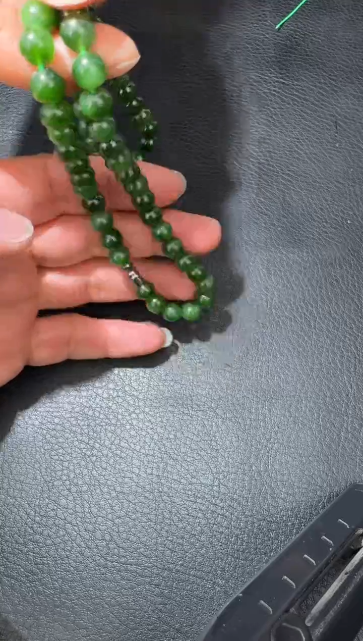 未镶嵌和田玉（糖玉）挂件和田玉