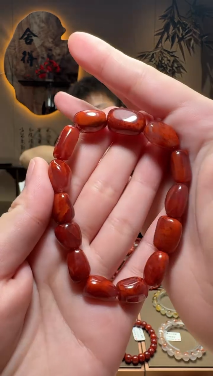未镶嵌原矿随形手串南红玛瑙一条