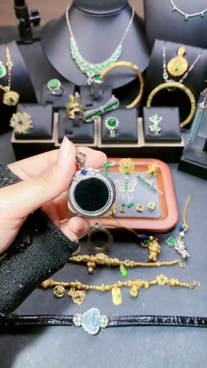 翡翠银S925镶嵌吊坠(赠链)吊坠