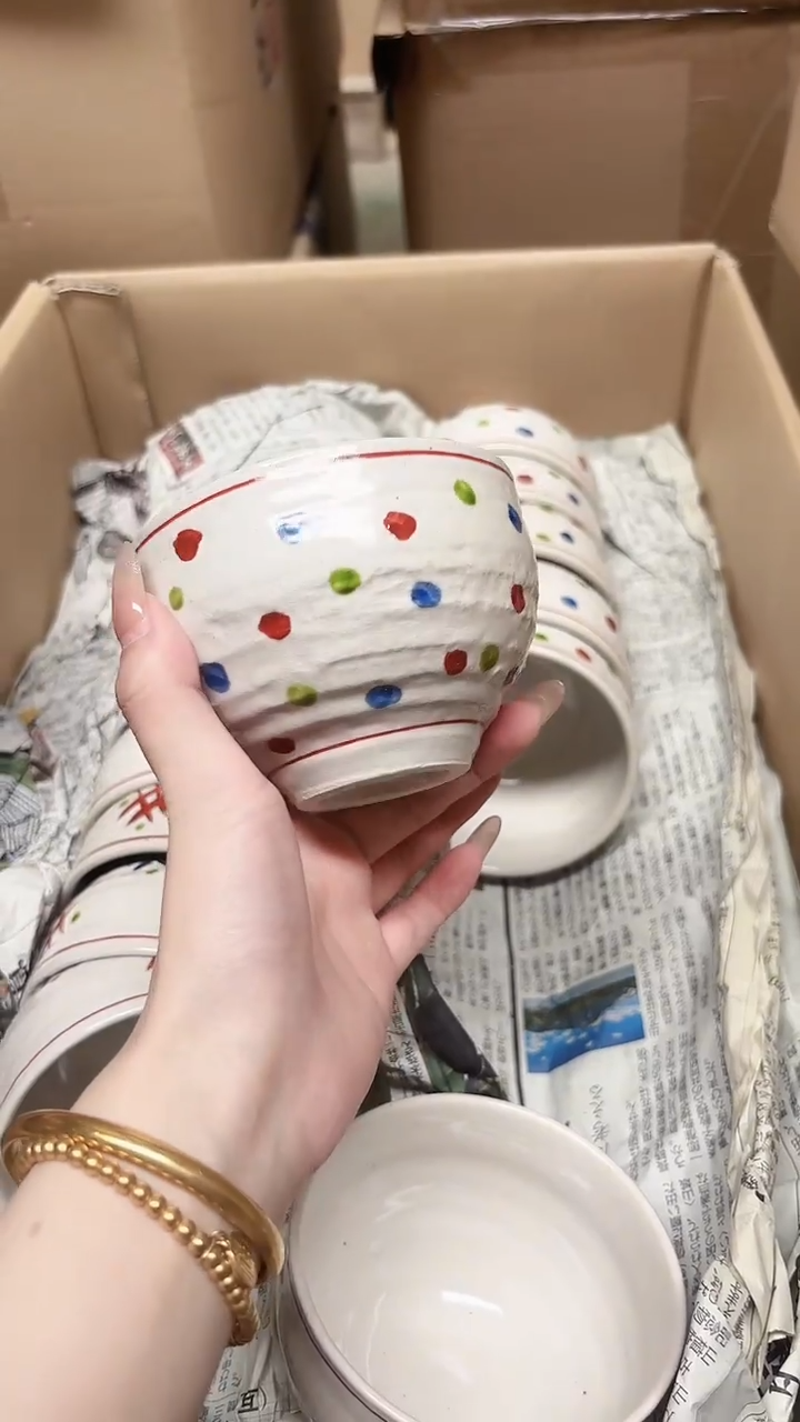 陶瓷濑户烧10cm手捧碗一个