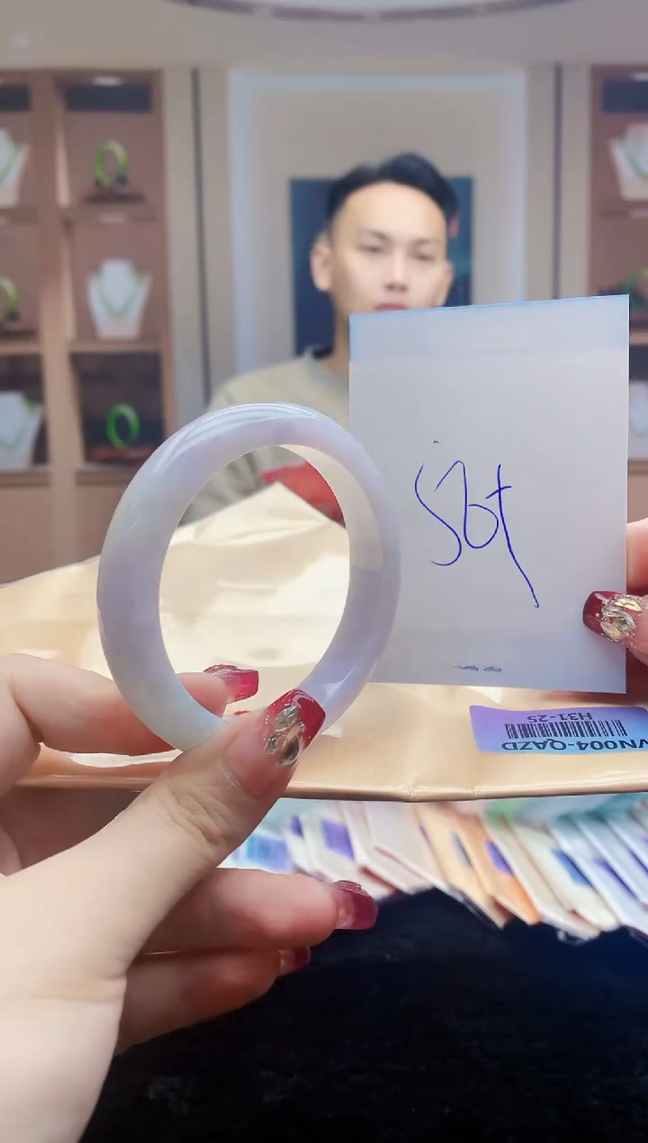 【闪购商品】翡翠手镯未镶嵌      H31-25