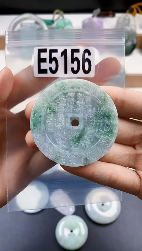 颈饰未镶嵌翡翠天然翡翠吊坠挂件