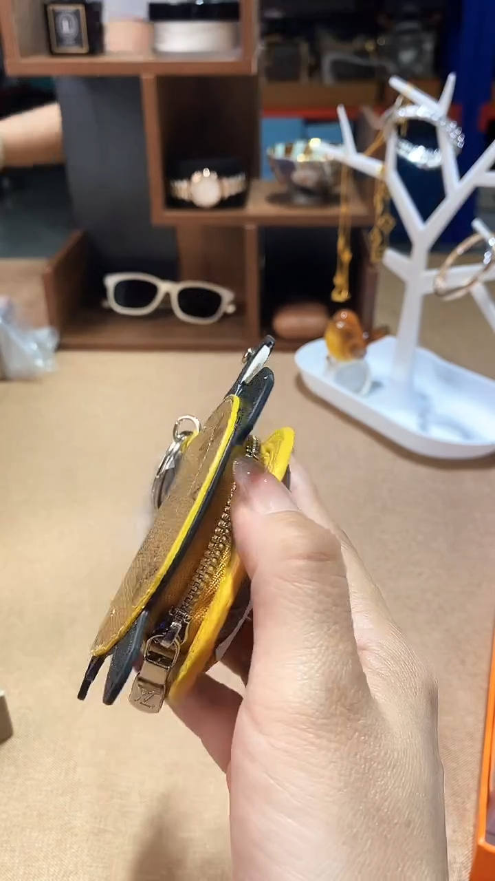 瓷片碗碟好物一件不留@@1