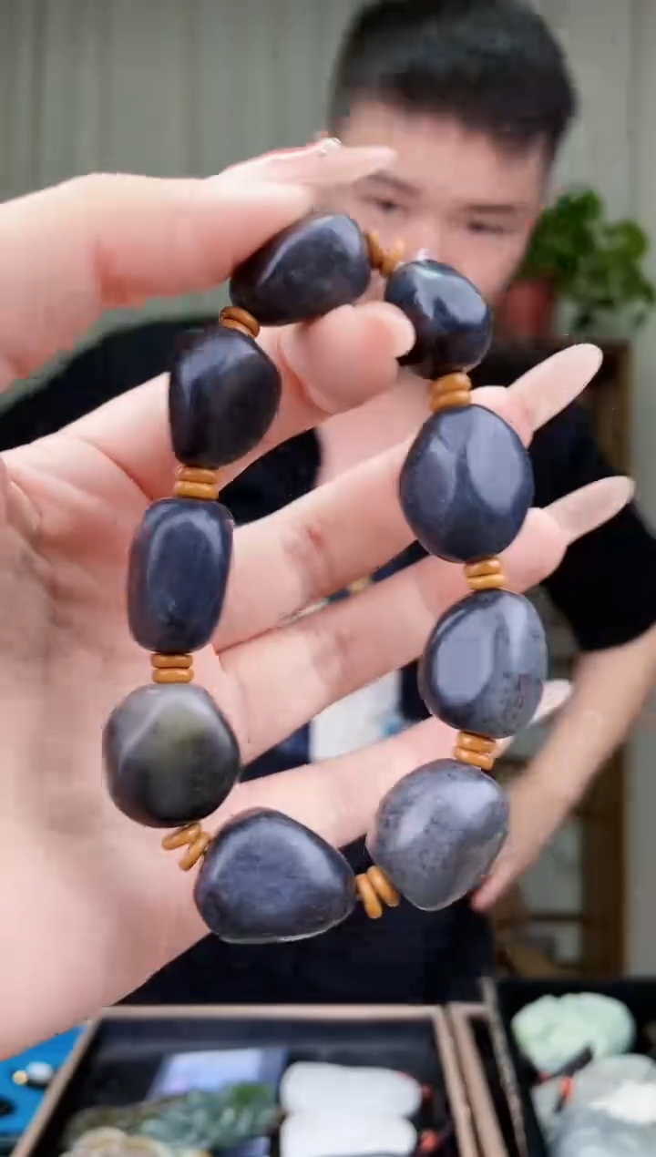 和田玉未镶嵌挂件拍一发一，多样性发货！