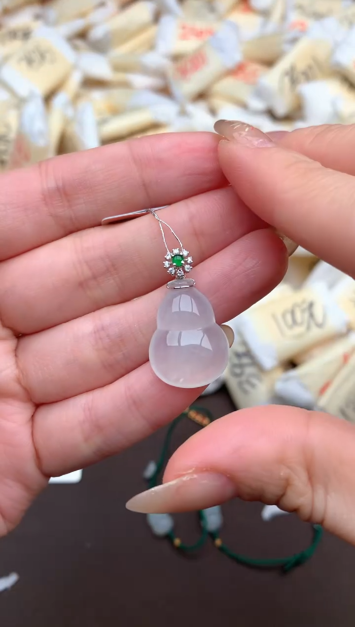 【闪购商品】翡翠挂件18K金镶嵌—