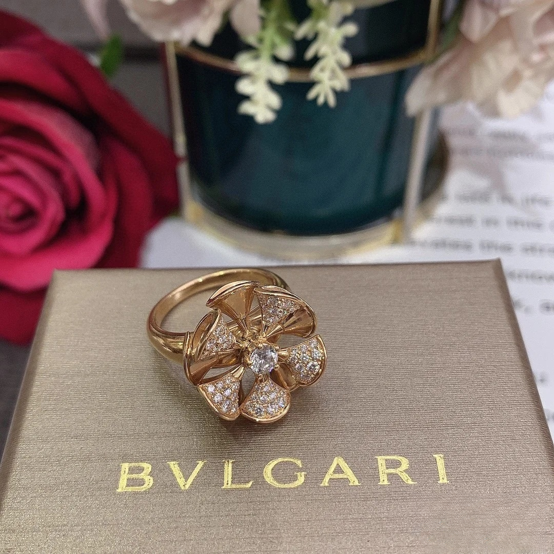 99新 BVLGARI/宝格丽 珊珊专属 花瓣 玫瑰金多扇子 半钻戒指51码