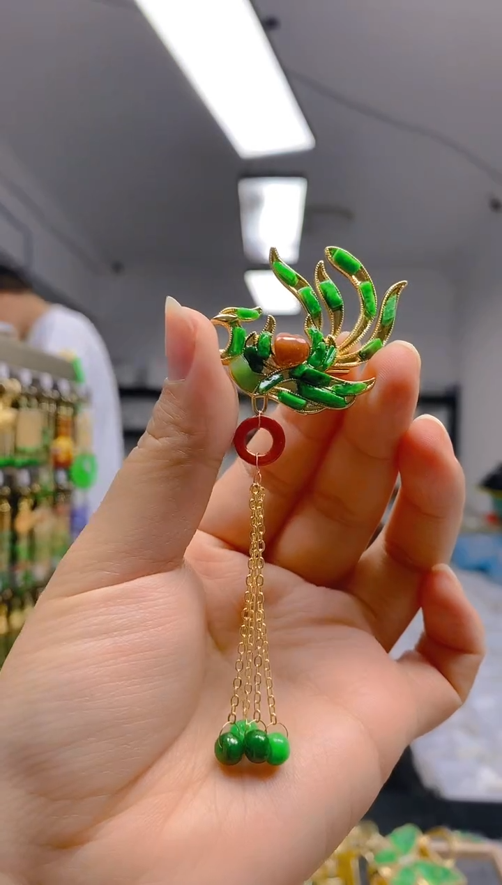 【闪购商品】翡翠耳饰合金0100翡翠胸针