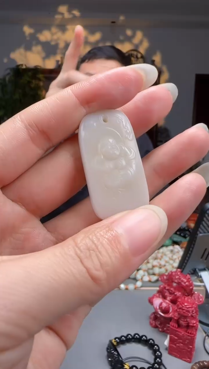 【闪购商品】和田玉颈饰未镶嵌拍一发一多样性发货