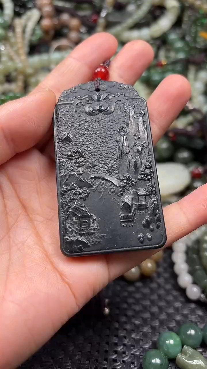 颈饰未镶嵌和田玉1