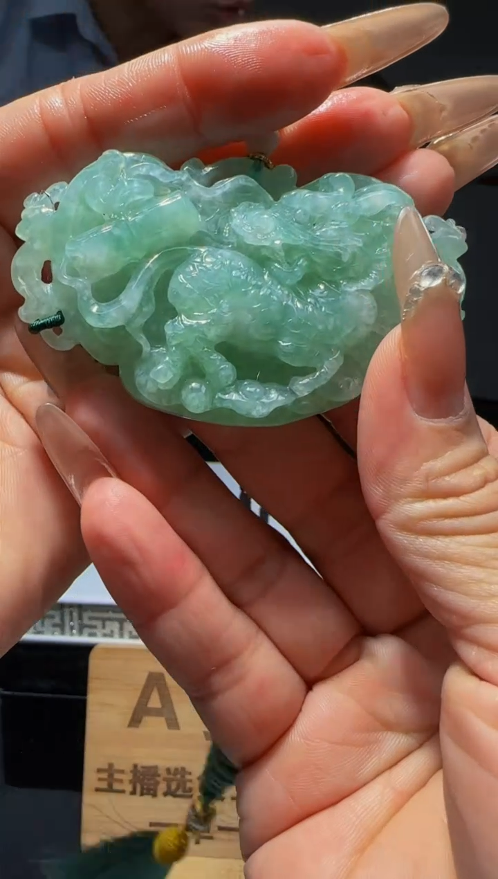 【闪购商品】定制翡翠未镶嵌Q02597翡翠毛货