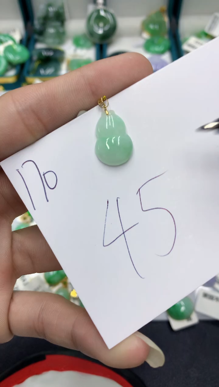 【闪购商品】翡翠颈饰18K金镶嵌翡翠