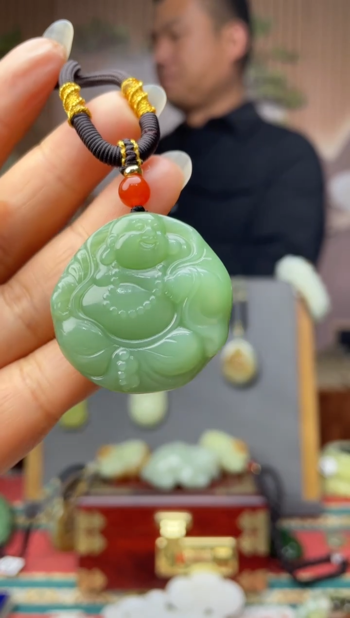 颈饰未镶嵌和田玉拍一发一