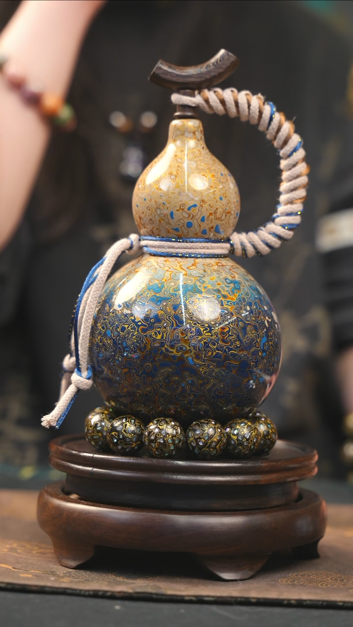 【闪购商品】YN175漆艺酒葫芦不包手串及旋转底座