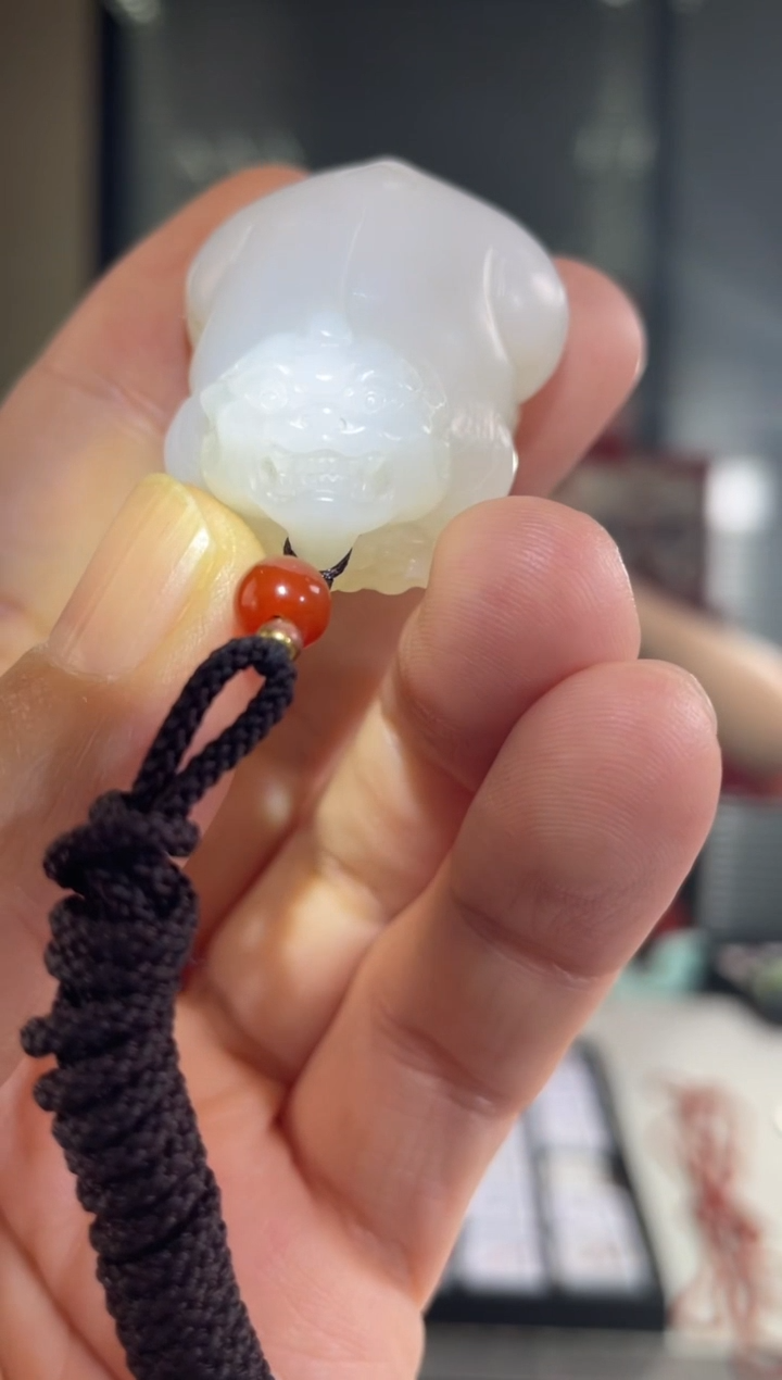 【闪购商品】和田玉挂件未镶嵌貔貅把玩件俄料细腻温润