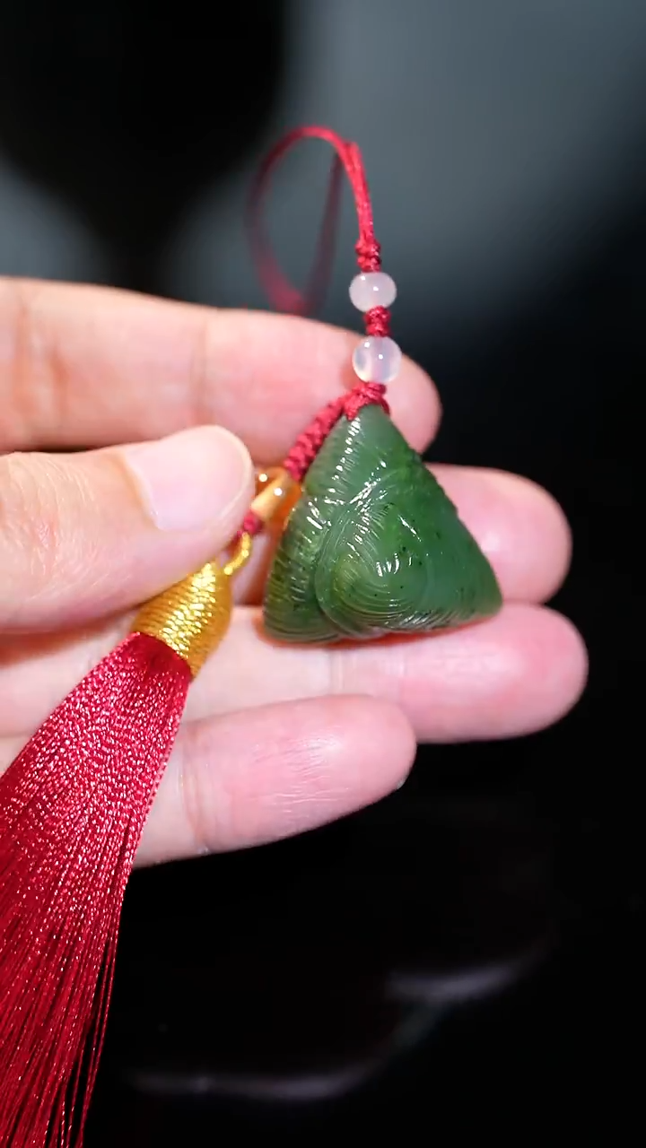 吊坠(不含链)未镶嵌和田玉草*74定 多样性发一