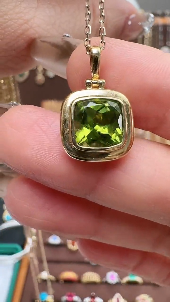 【闪购商品】橄榄石吊坠(不含链)18K金镶嵌18K金橄榄石吊坠