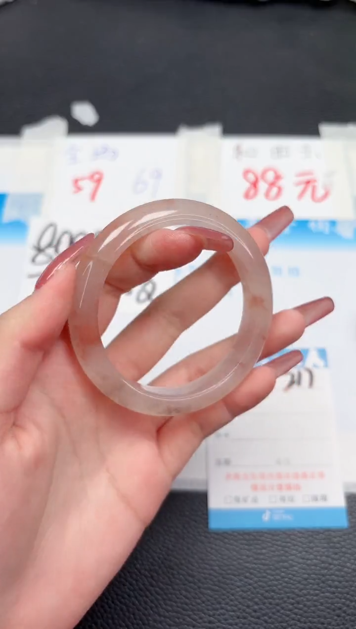 【闪购商品】石英质玉手镯未镶嵌217-55.8