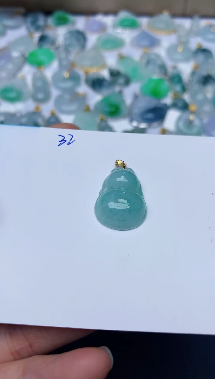 【闪购商品】翡翠颈饰18K金镶嵌天然翡翠A货  