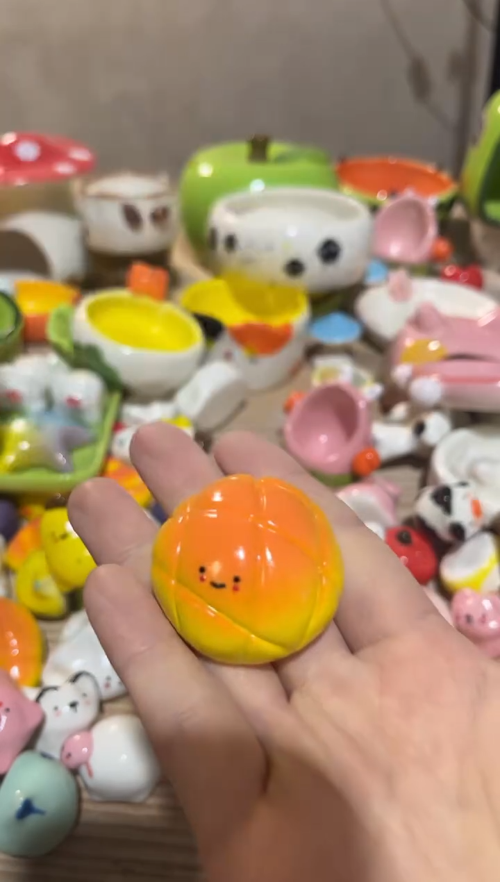 221手工手绘陶瓷品