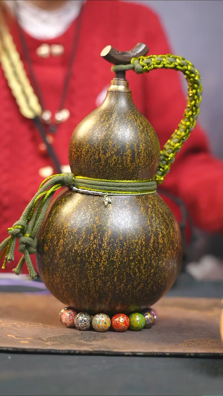 【闪购商品】WY169大漆酒葫芦不包手串及旋转底座