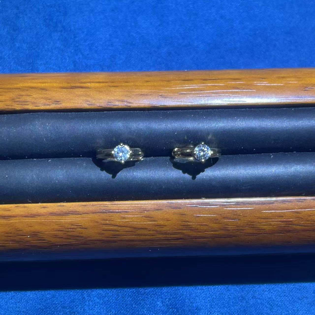 s9294玫色四爪耳扣多样性发货