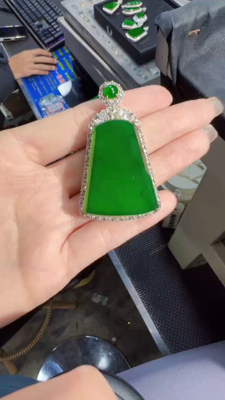 【闪购商品】定制翡翠未镶嵌无事牌1