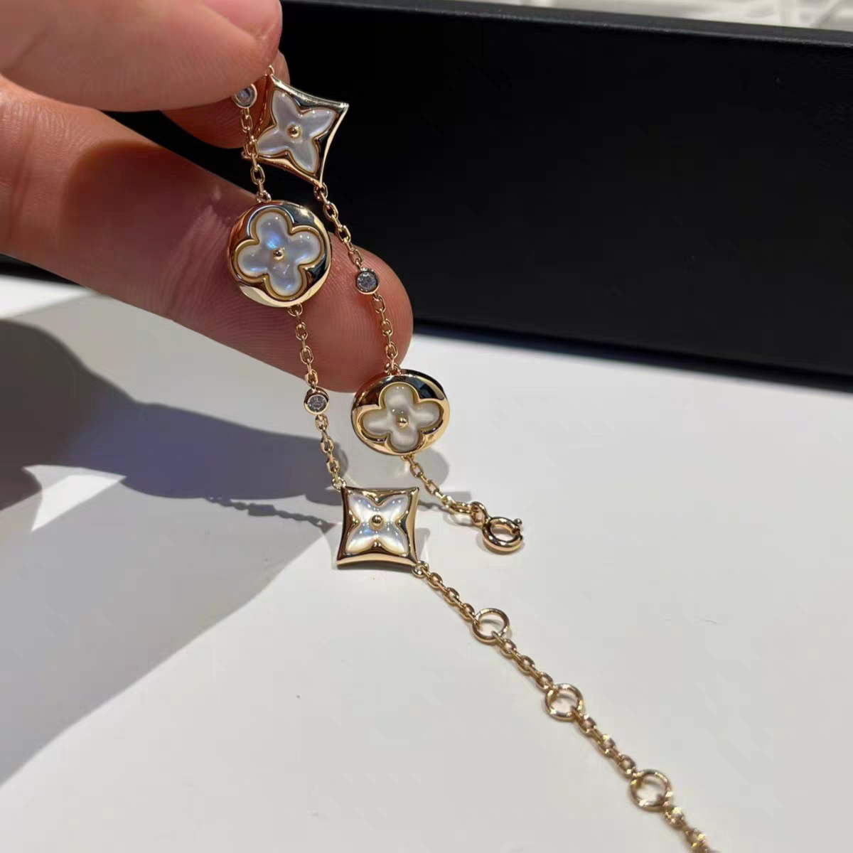 铜合金贝壳手链 法式浪漫轻奢手链670