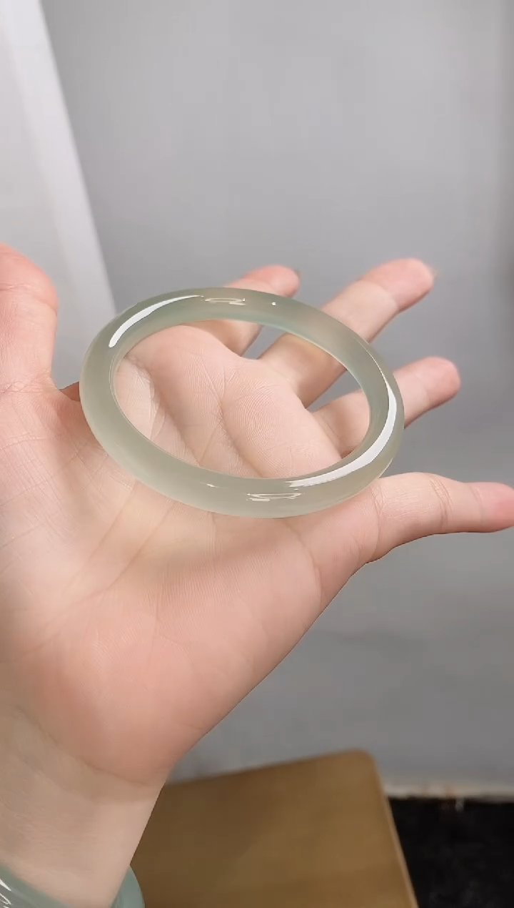 玛瑙/玉髓手镯未镶嵌59圈 卡8