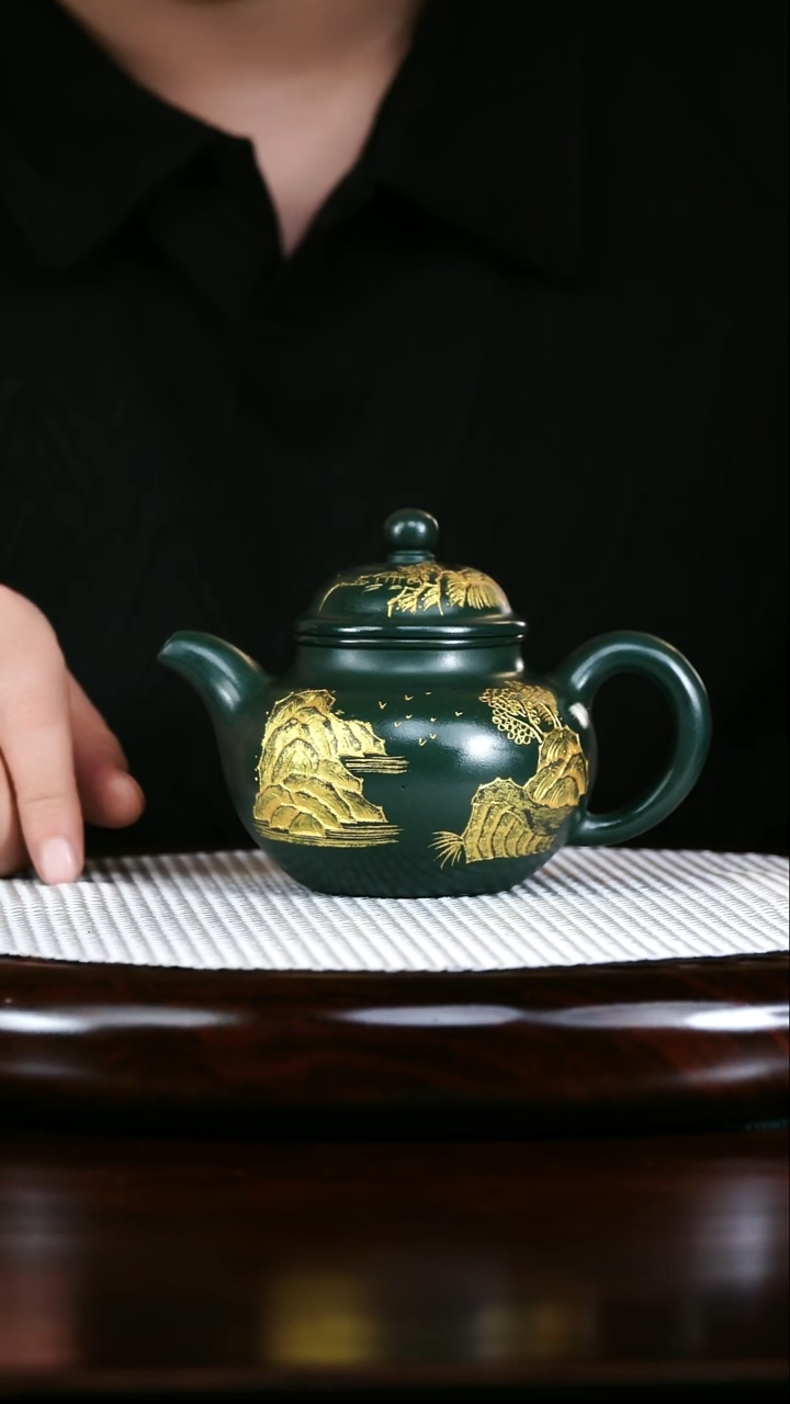 茶壶紫砂掇球 绿泥