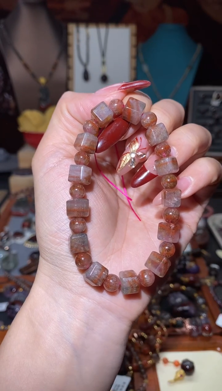 【闪购商品】水晶方糖手串未镶嵌极光老矿8+mm