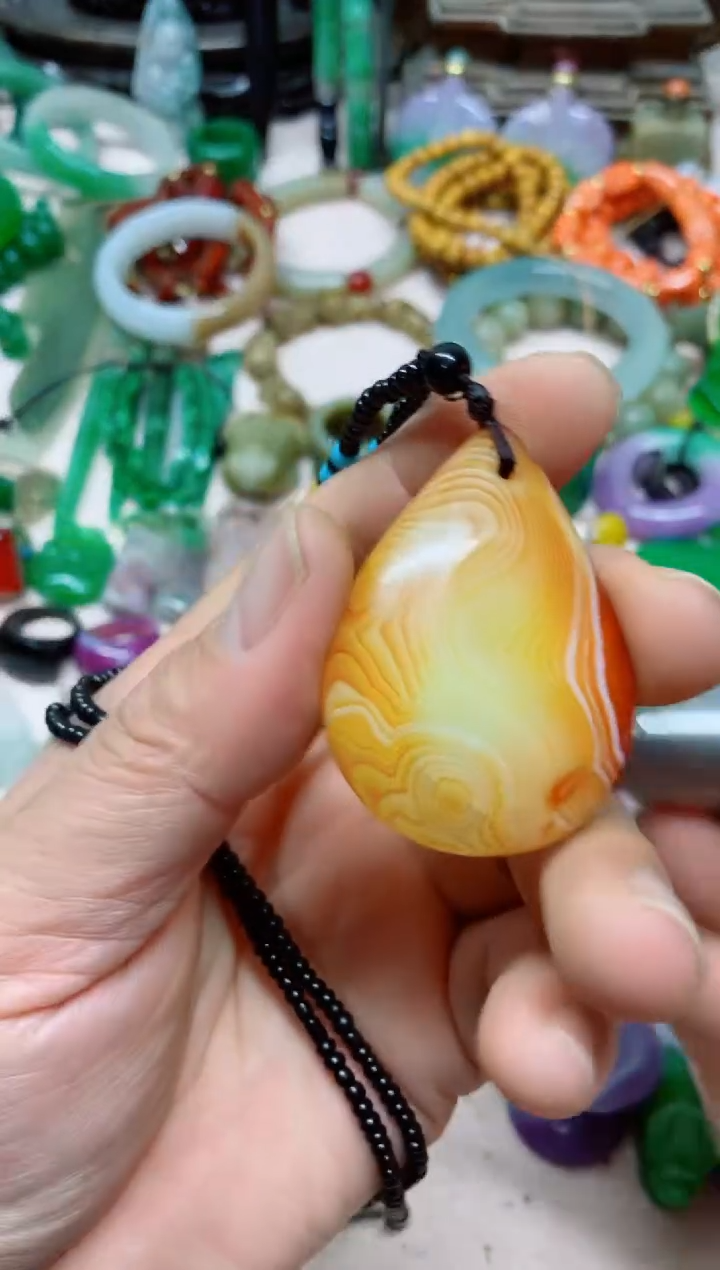 【闪购商品】15直播间的实时画面