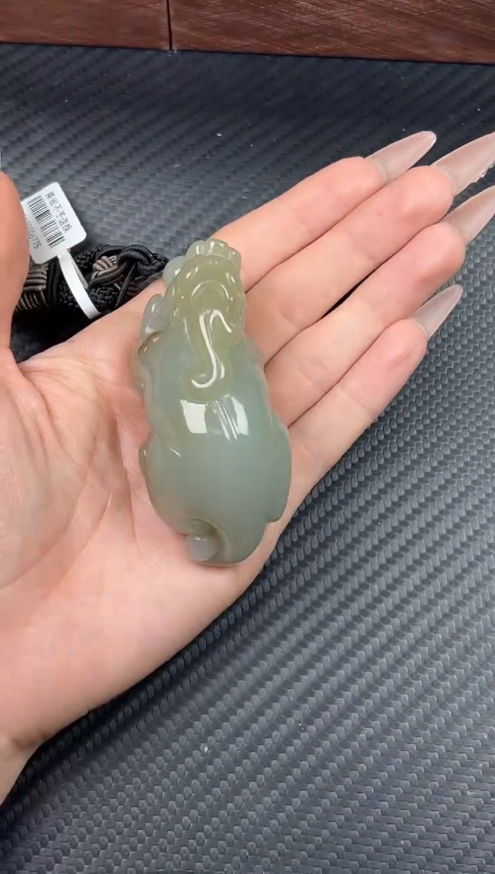 未镶嵌和田玉把件且末近矿微色差把件M