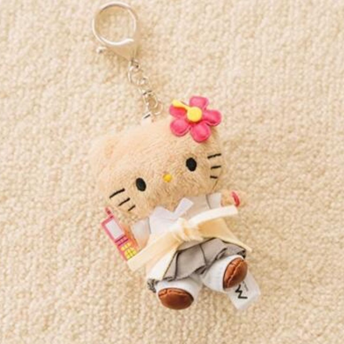 【东京限定】Hello Kitty ME% 联名 大哥大Kitty钥匙扣玩偶