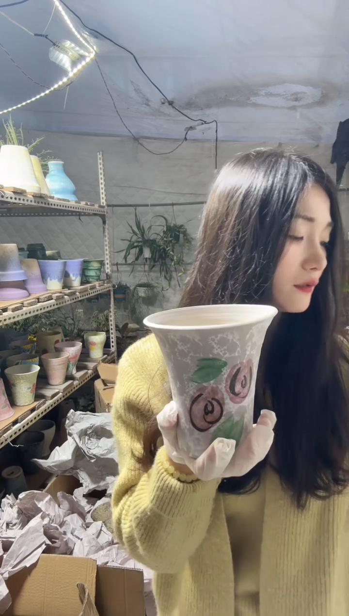 无花朵编号770    景德镇手工手绘花盆