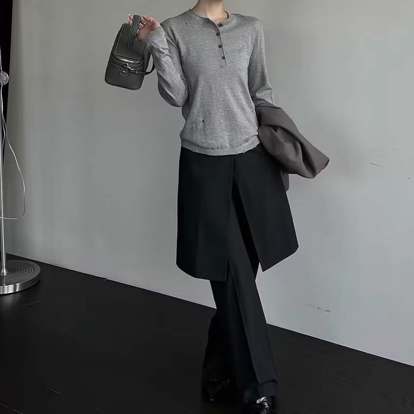 YOEYYOU 独立设计师品牌 25春 破洞合体毛织上衣