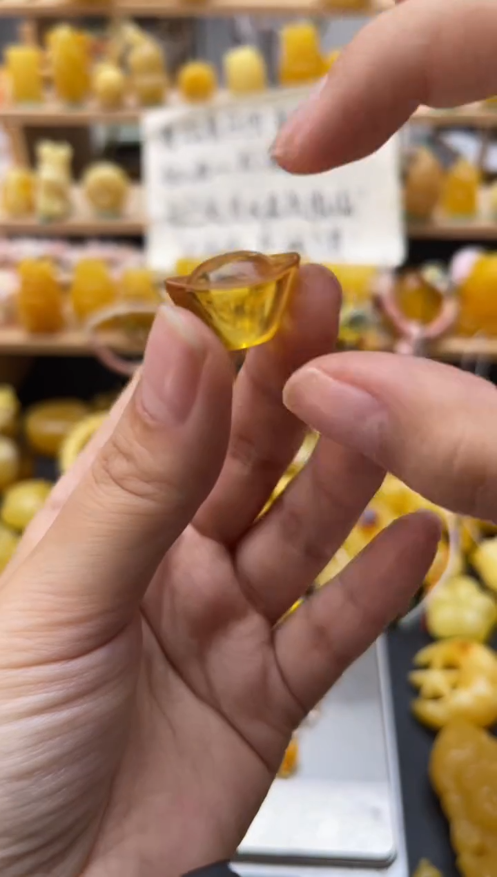 琥珀未镶嵌珠宝奇石070琥珀蜜蜡微瑕