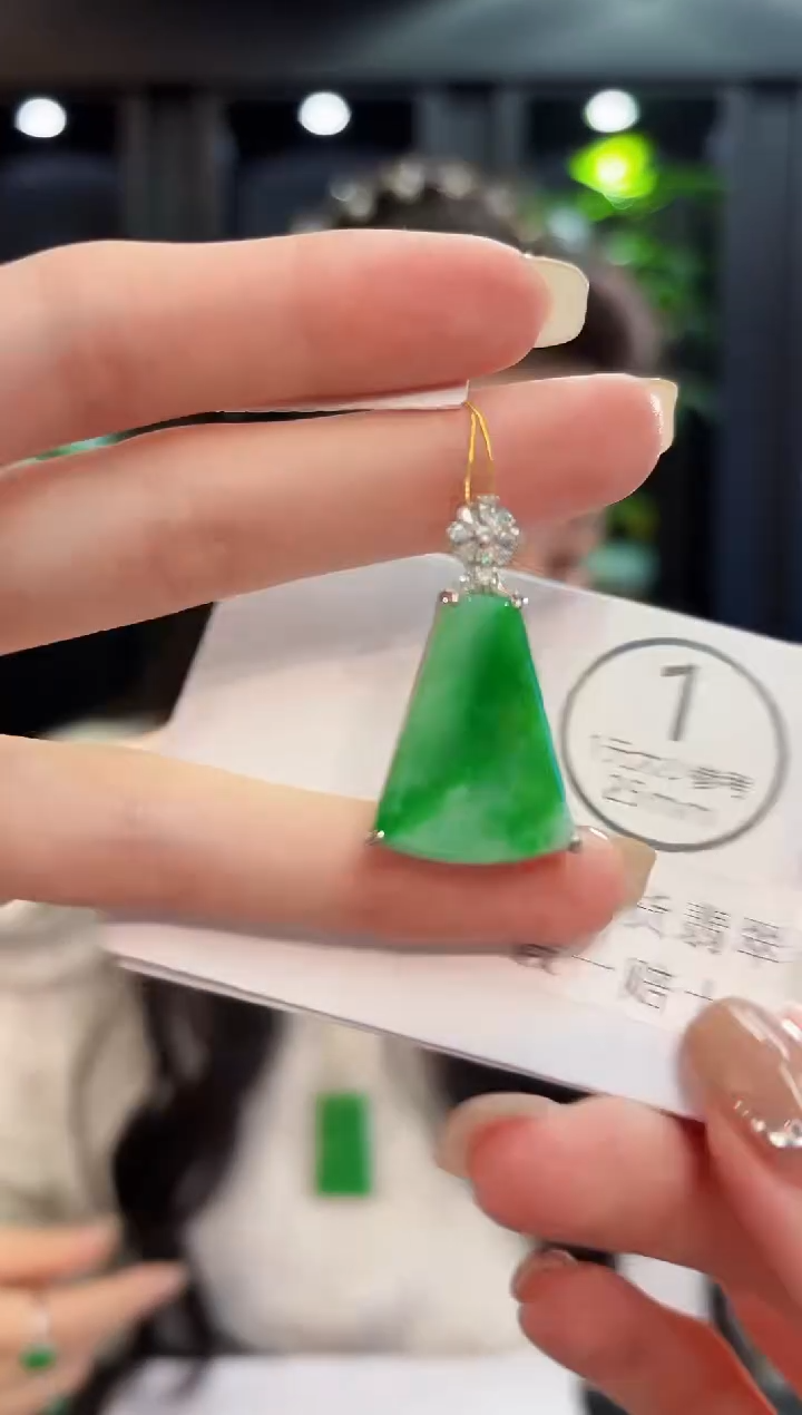 吊坠(不含链)未镶嵌翡翠 缅料A货/支持复检/一件
