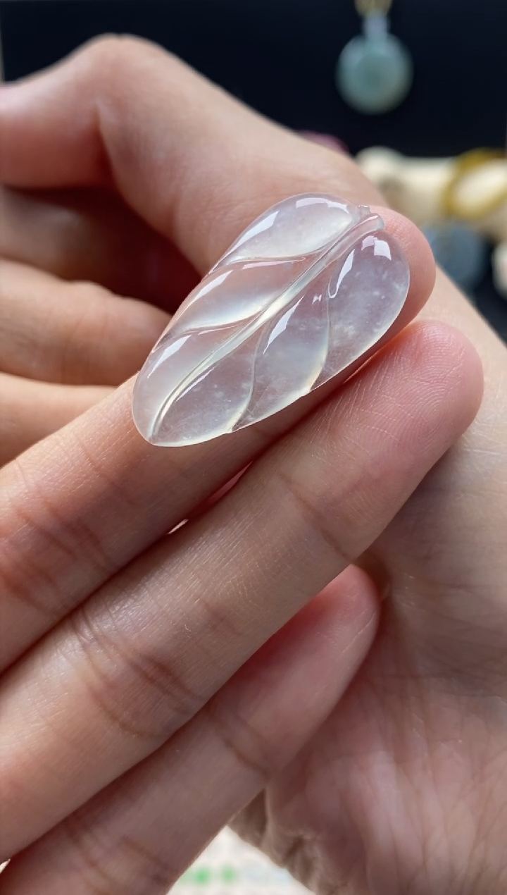 【闪购商品】翡翠颈饰未镶嵌翡翠冰种叶子