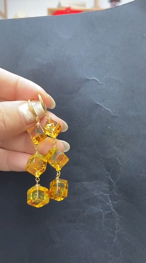 未镶嵌琥珀裸石花珀耳坠