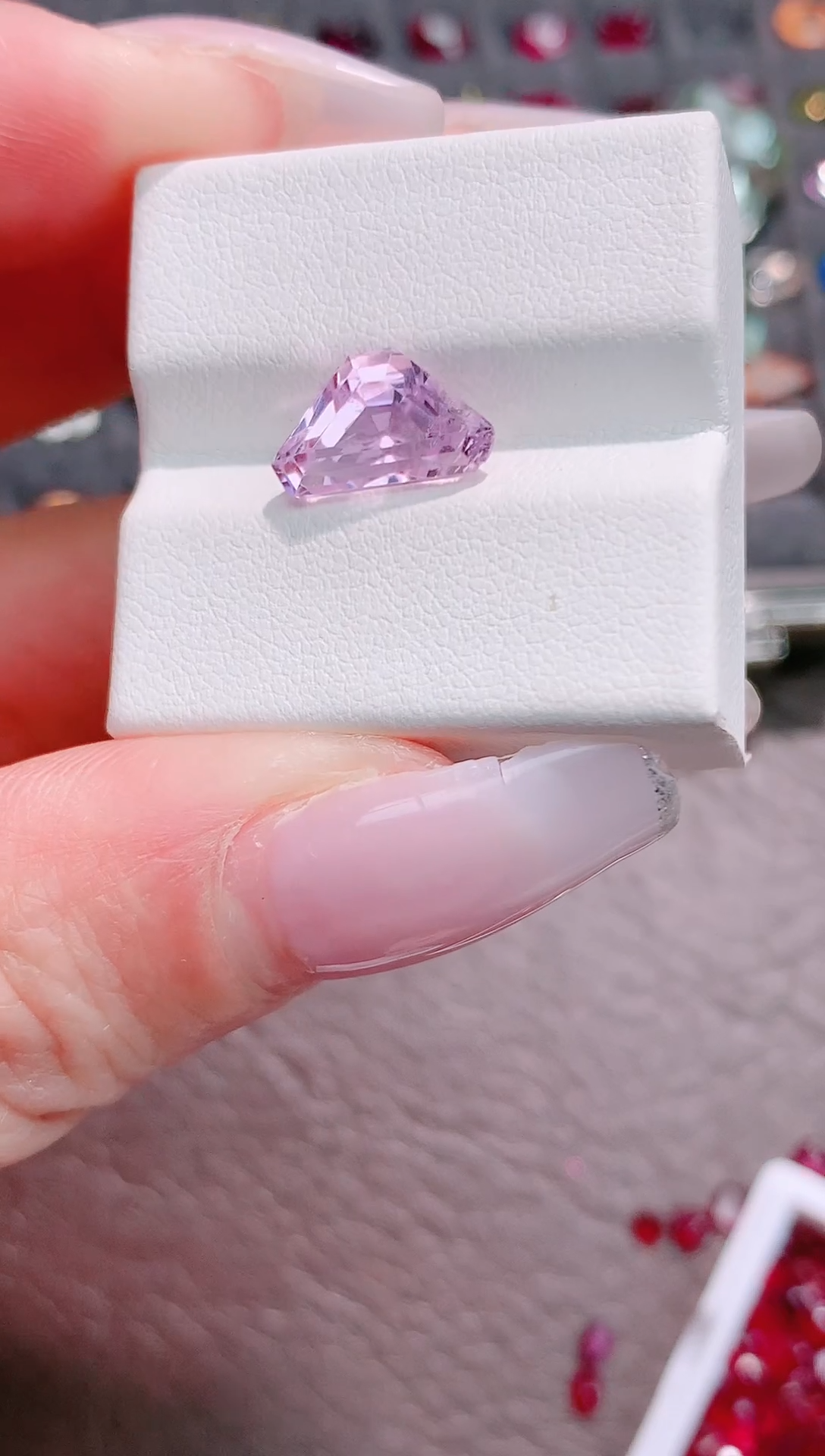 未镶嵌锂辉石裸石3.18ct