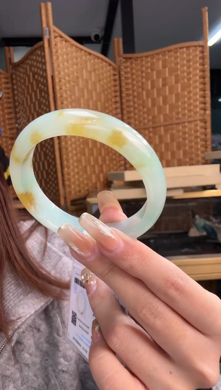 【闪购商品】翡翠手镯未镶嵌手镯