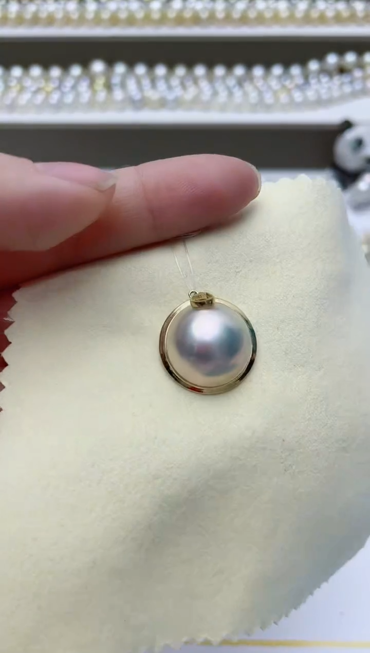 【闪购商品】拼合珍珠（马贝珠）颈饰18K金镶嵌A40