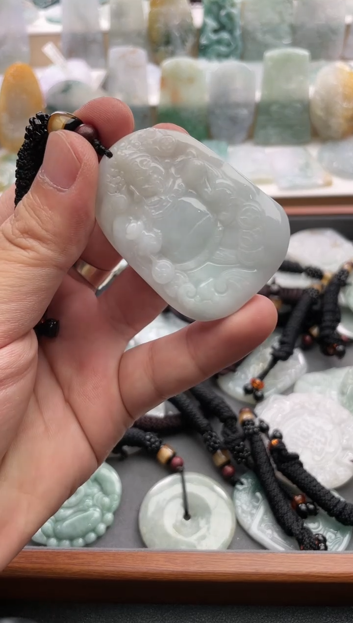 【闪购商品】翡翠颈饰未镶嵌..../2/21/ 59