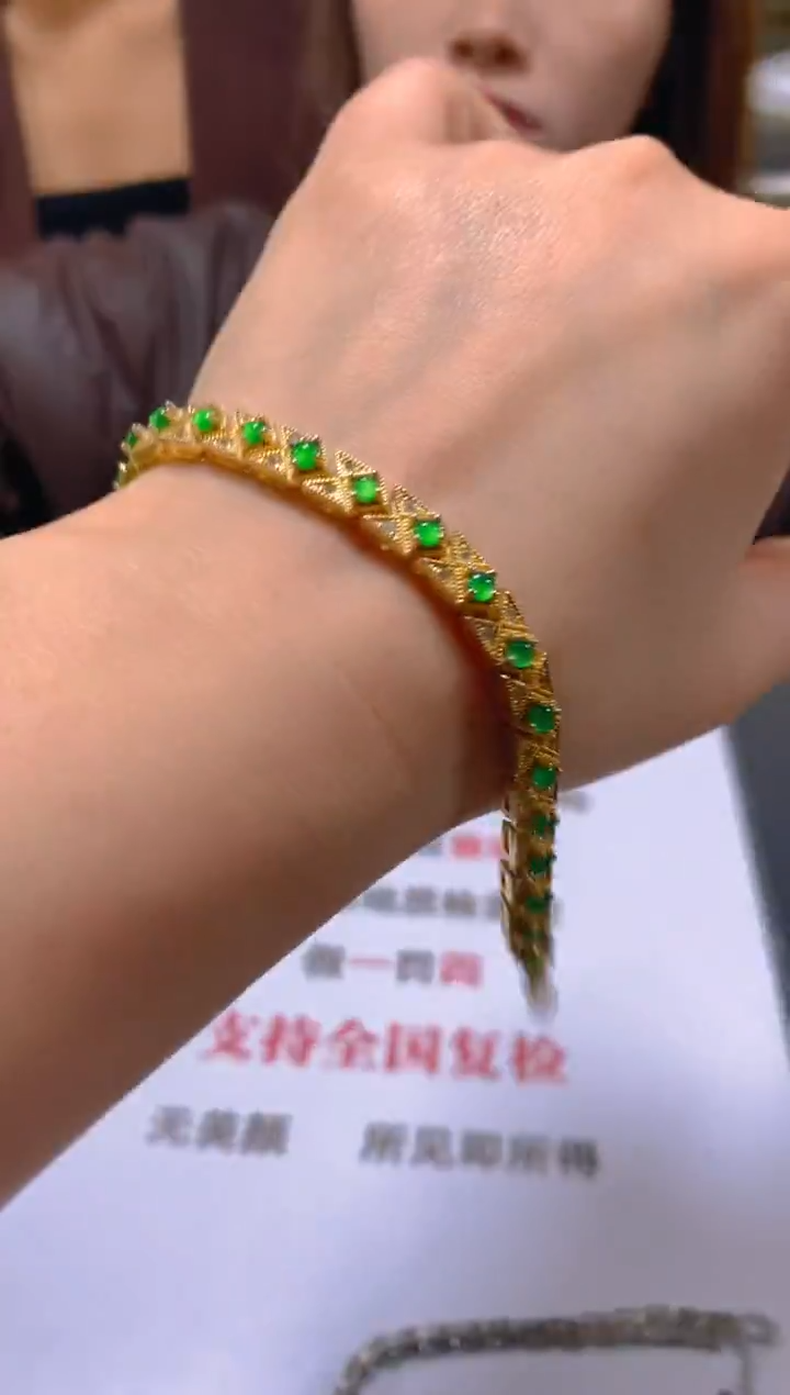 未镶嵌手链翡翠多样性发一