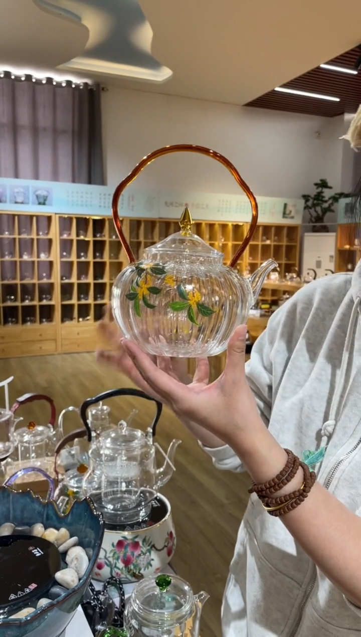 手工艺品玻璃金狮通运壶琥珀把瓜楞桂花