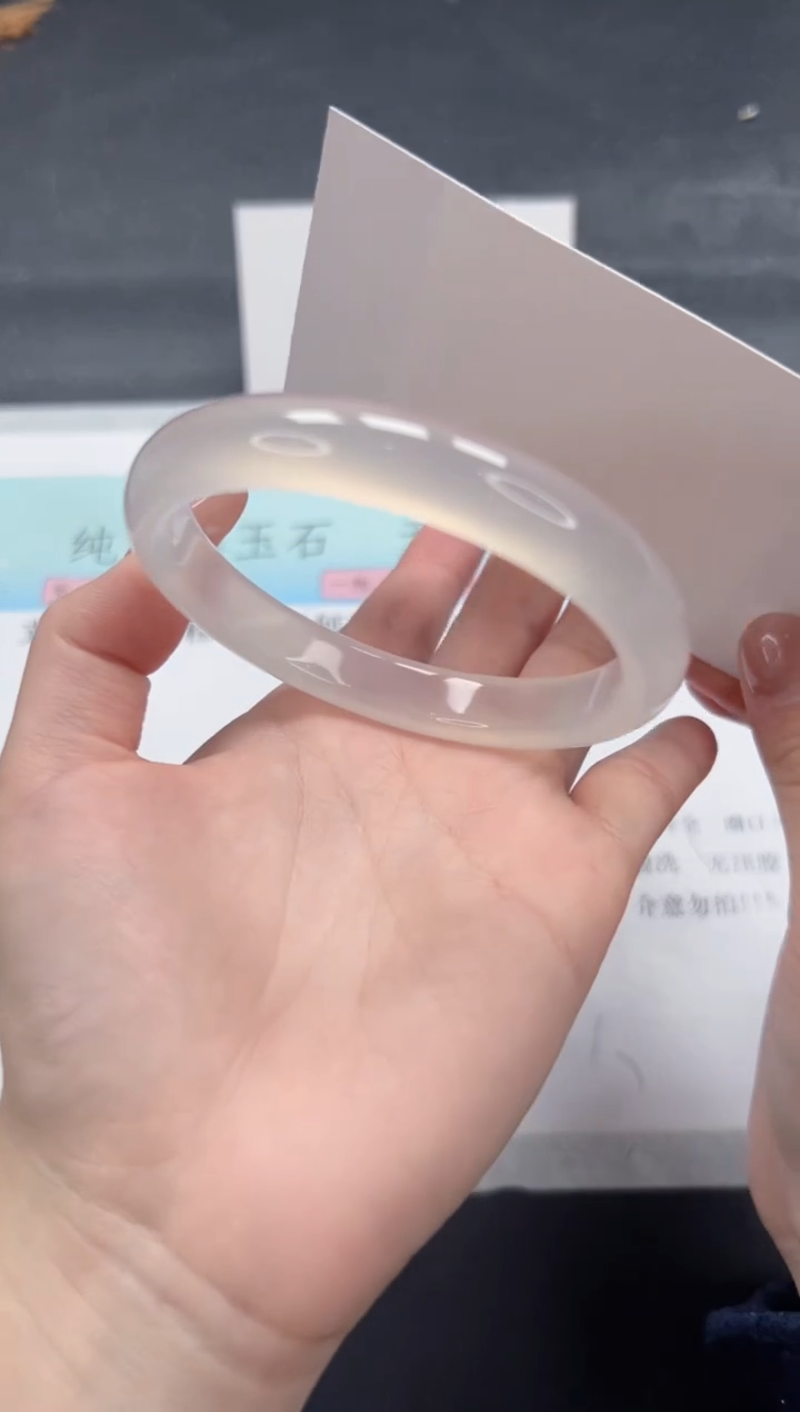 【闪购商品】石英质玉手镯未镶嵌A362-60.6