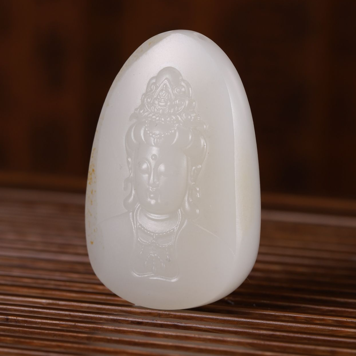 新疆和田白玉观音挂件
