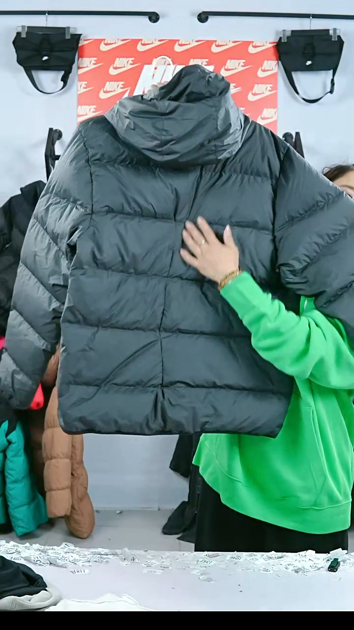 167闪购编码运动衣以直播间过款为准尺码XL