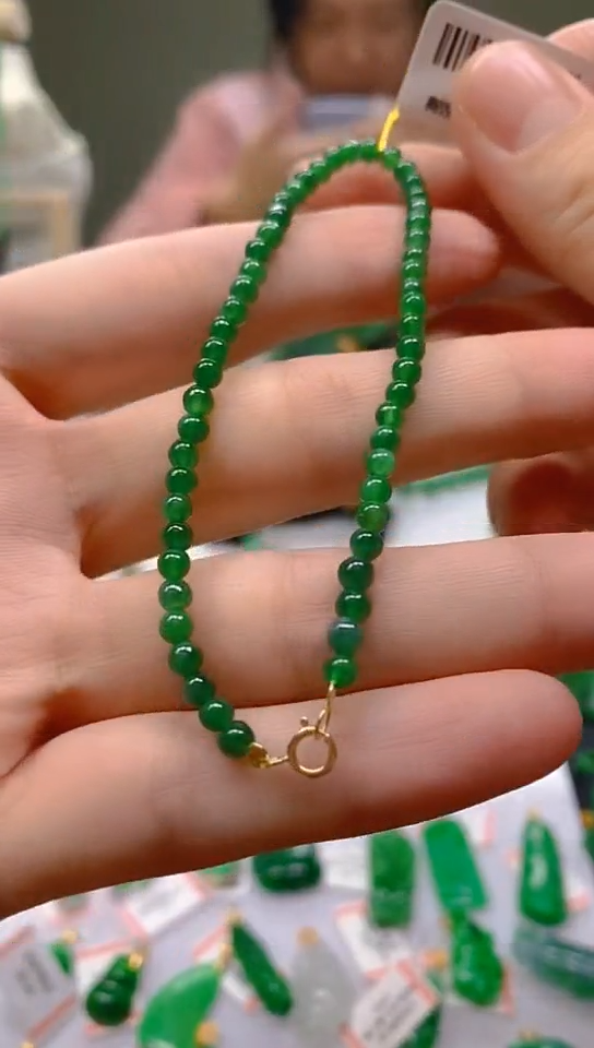 【闪购商品】翡翠颈饰18K金镶嵌天然翡翠a货，一物一证