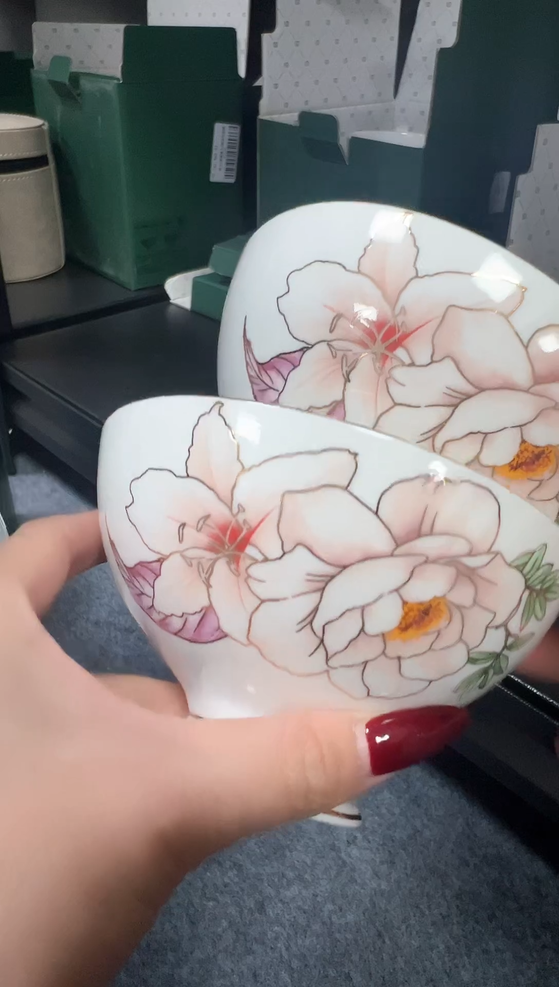 【闪购商品】瓷片新号开播不计成本欢迎点菜！